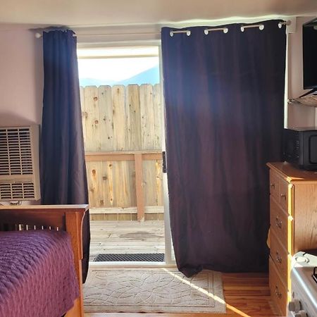 Angel Cottage With A Sauna Or The Cozy With A Jacuzzi Tub, Both Are Studios With A View Of 夏斯塔山 外观 照片
